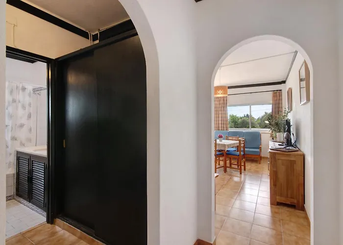 T1 Em - Parque Mourabel Apartament *