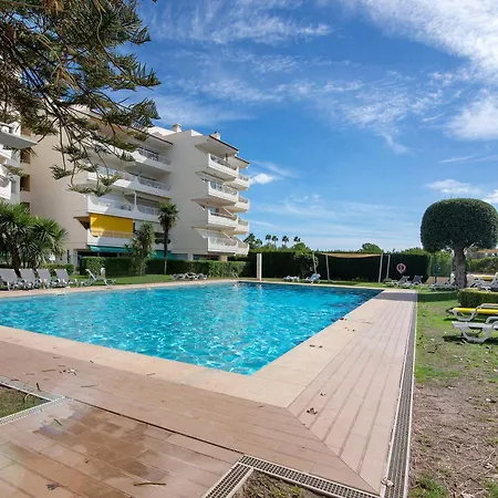 Апартаменты T1 Em - Parque Mourabel *