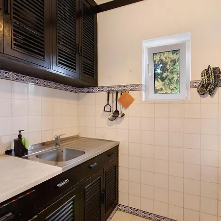 Апартаменты T1 Em - Parque Mourabel