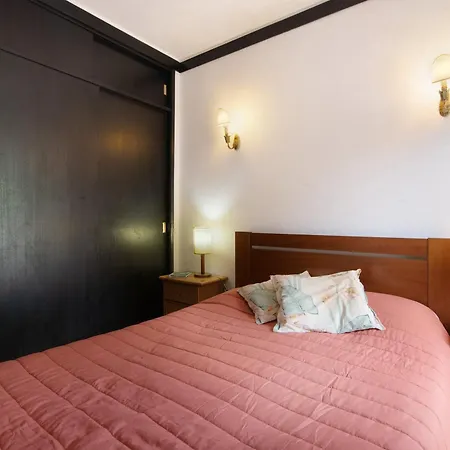 Апартаменты T1 Em - Parque Mourabel